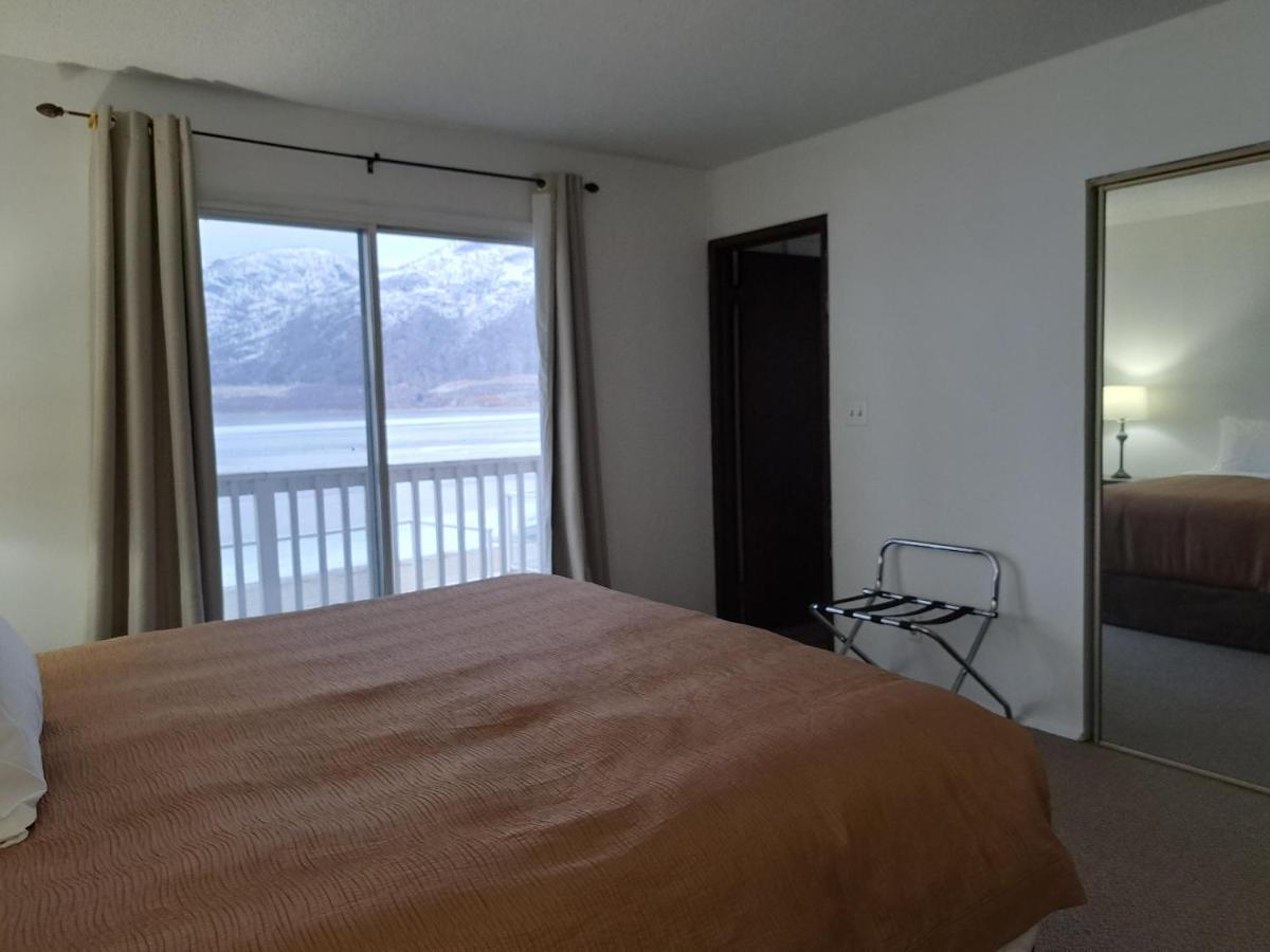 Richter Pass Beach Resort Osoyoos Exterior photo