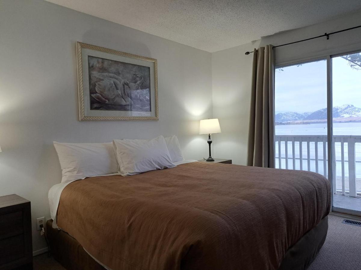 Richter Pass Beach Resort Osoyoos Exterior photo
